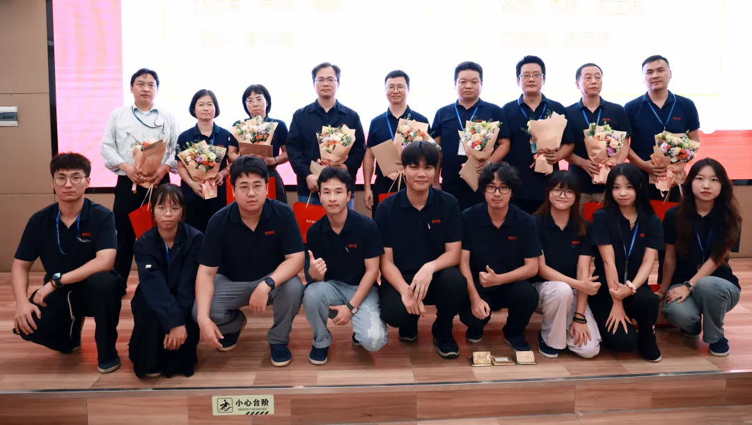 谢师恩，，，，，，，礼颂领路人！